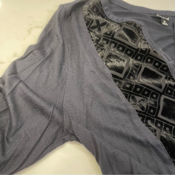 Lucky Brand Black and Gray Blouse - Picture 9 of 14